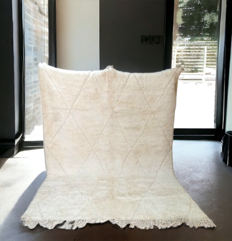 grand-tapis-mrirt-blanc-creme-losange-287cm-214cm