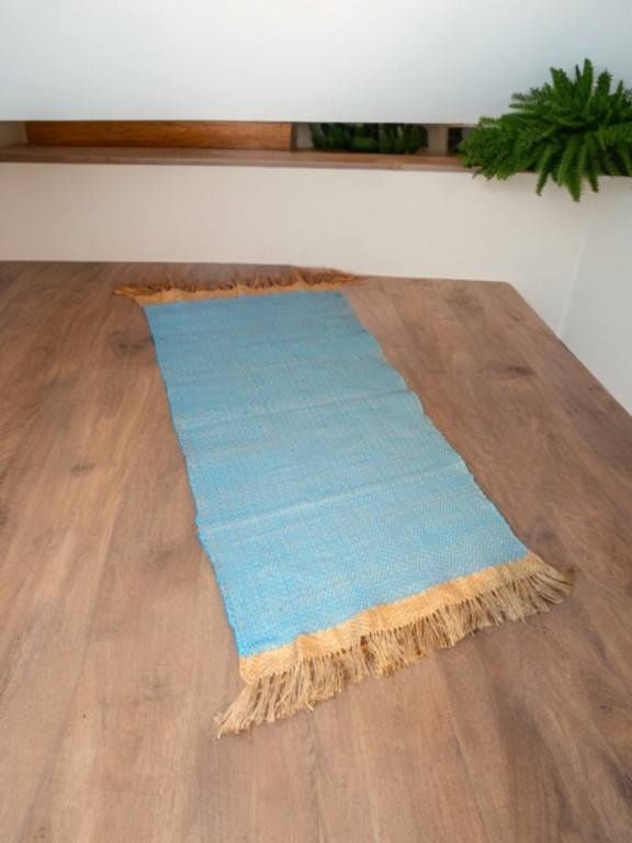 tapis-chanvre-boucherouite-bleu-clair