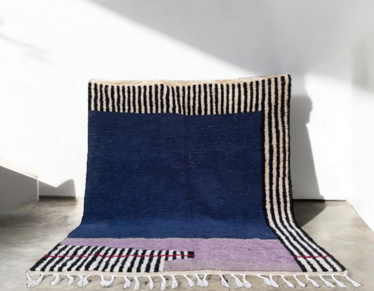 tapis-design-berbere-bleu-violet