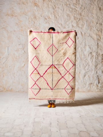 -Tapis Berbère Blanc Motifs Roses -Tapis Berbère Blanc Motifs Roses