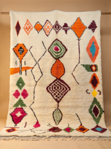 Tapis berbère marocain coloré – Style tribal Tapis berbère marocain coloré – Style tribal