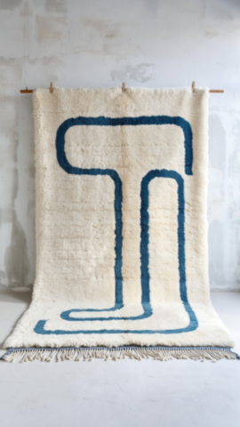 705C-Tapis-BeniOuarain-blanc-motif-bleu-4