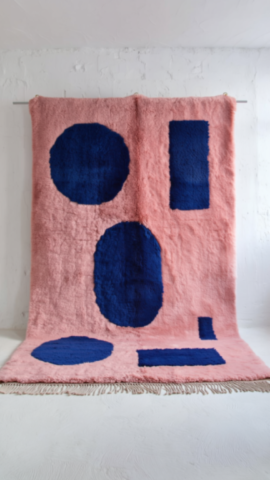 tapis-berbere-rose-motifs-bleus-16 tapis-berbere-rose-motifs-bleus-16