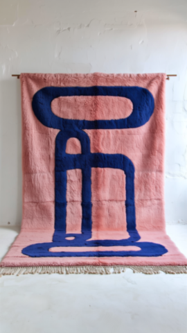 tapis-berbere-rose-motifs-bleus-17 tapis-berbere-rose-motifs-bleus-17