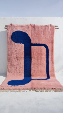 tapis-berbere-rose-motifs-bleus-4 tapis-berbere-rose-motifs-bleus-4